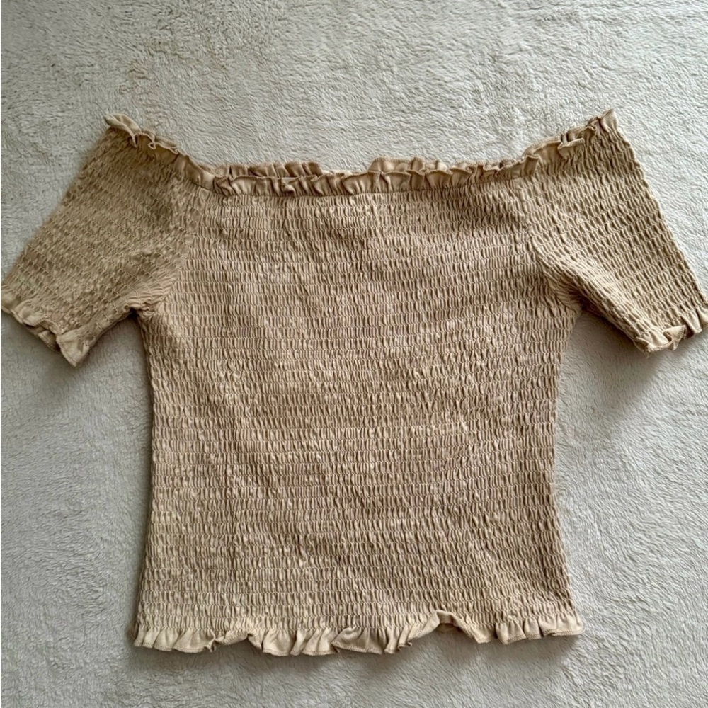 H&M Tan Off-Shoulder Ruffle Top - Picture 2 of 4